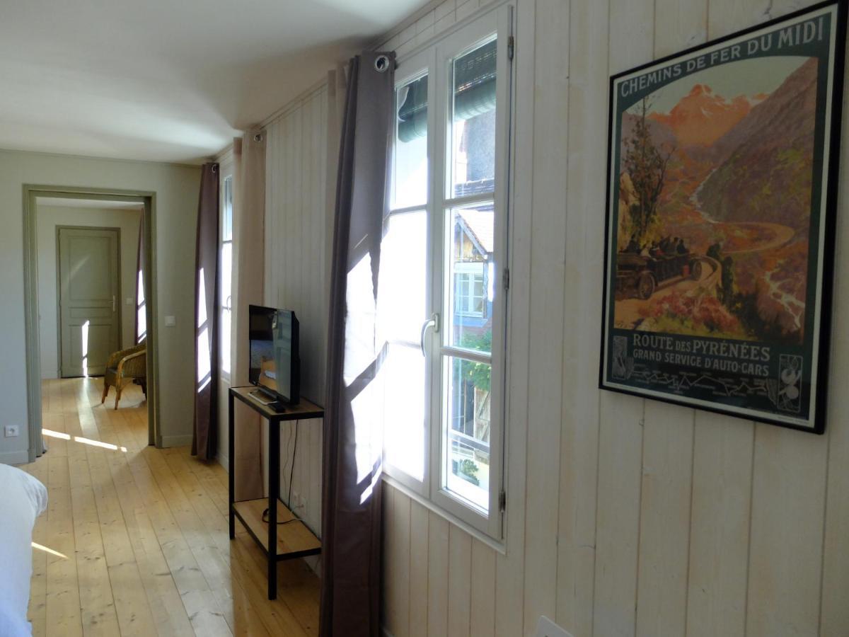 Bed and Breakfast De L'Autre Cote Garlin Zewnętrze zdjęcie